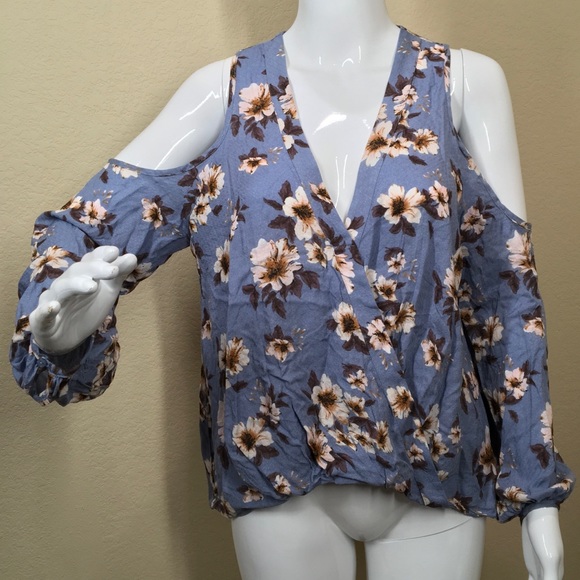 lush cold shoulder top